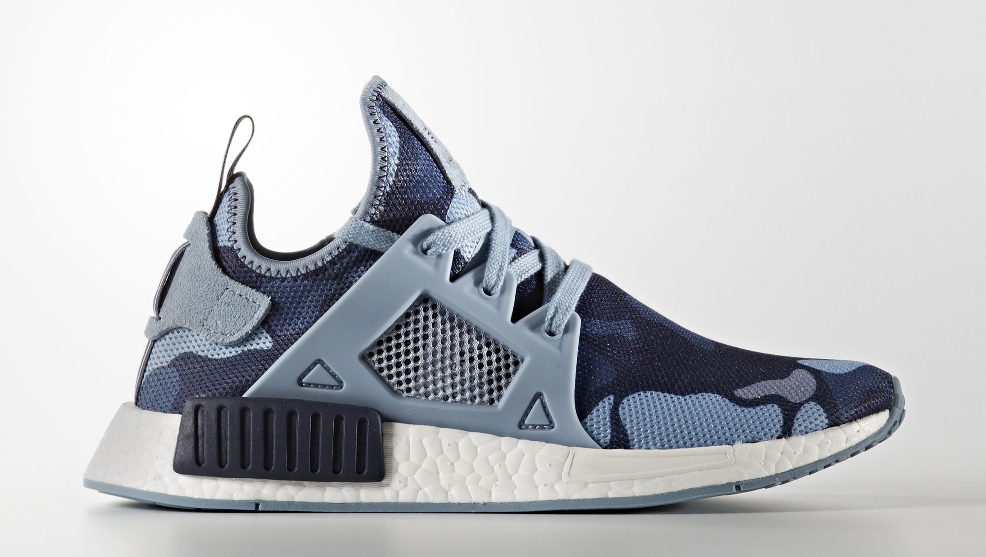 adidas-wmns-nmd_xr1-blue-duck-camo-1