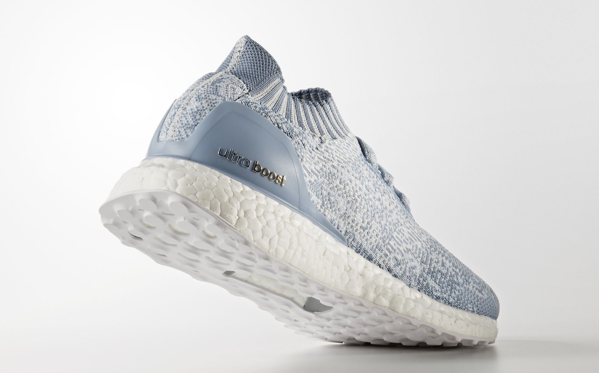 adidas-wmns-ultra-boost-uncaged-crystal-white-tactile-blue-1