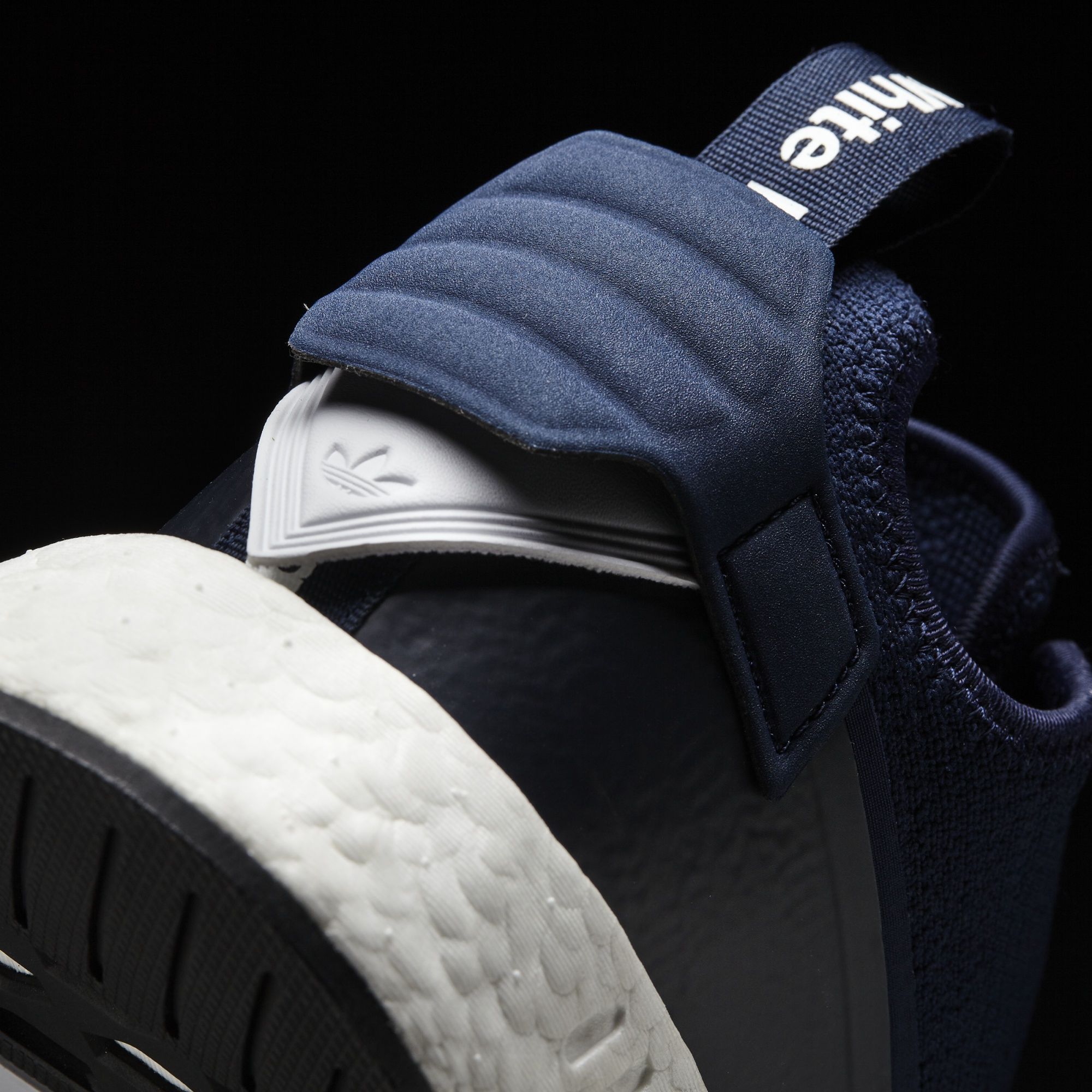 adidas-nmd_r2-white-mountaineering-collegiate-navy-6