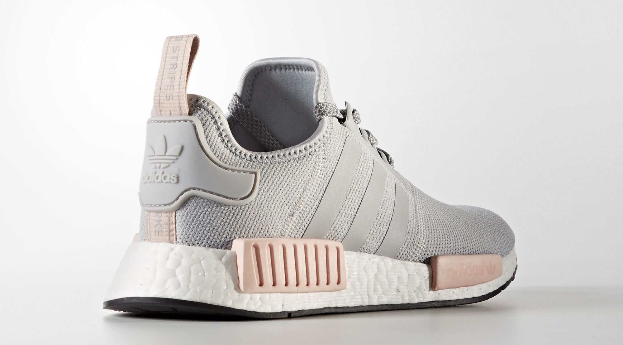 adidas-wmns-nmd_r1-clear-onix-vapour-pink-1