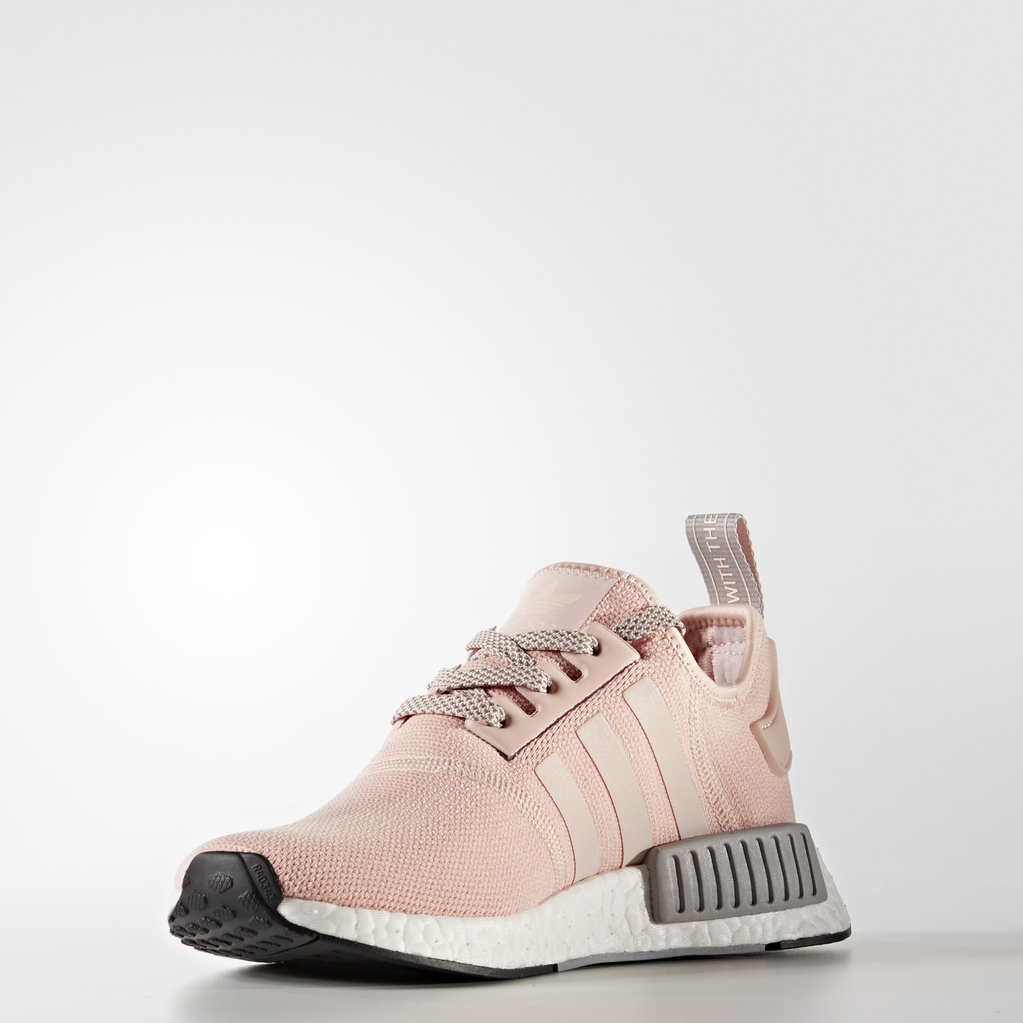 adidas-wmns-nmd_r1-vapour-pink-3
