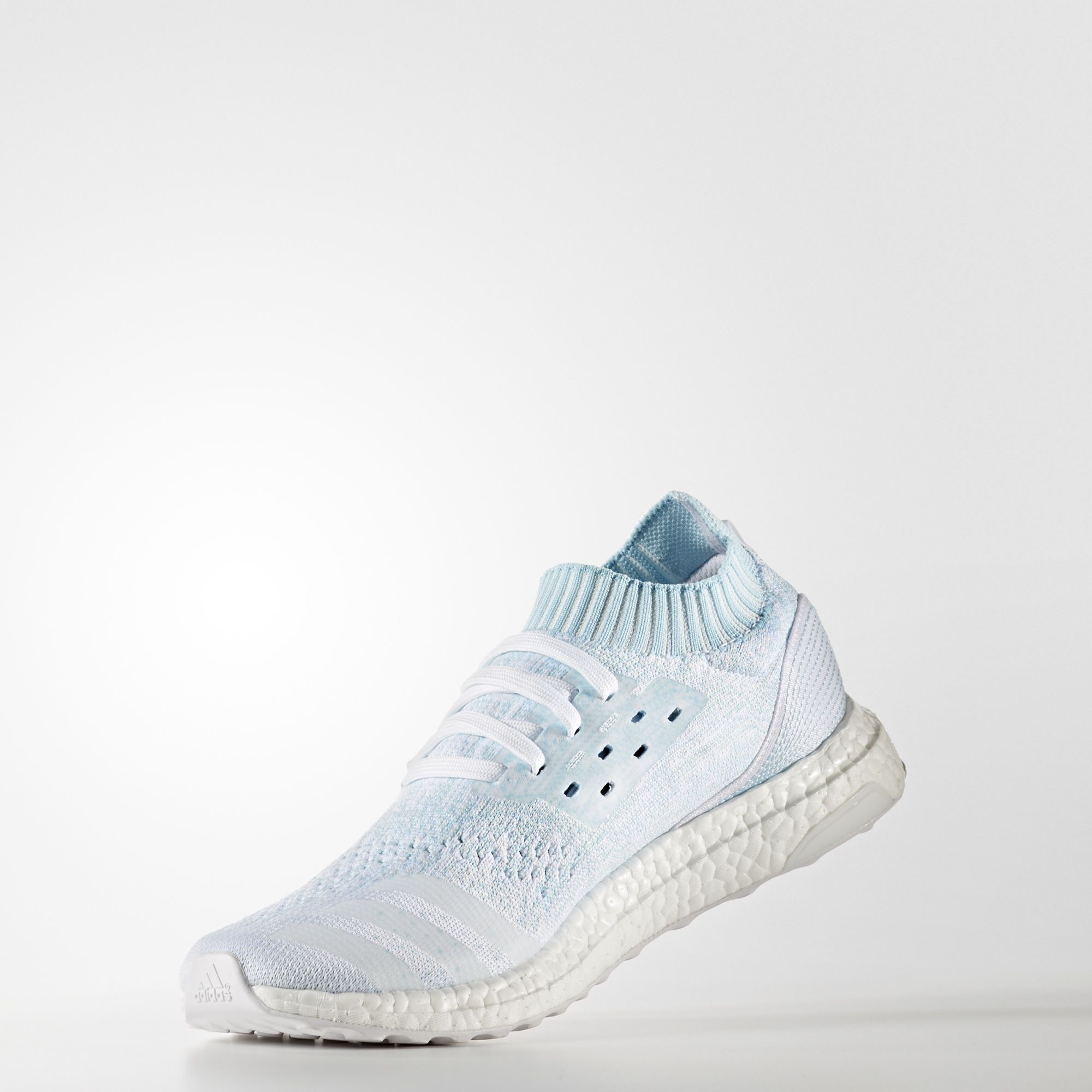 adidas-ultra-boost-uncaged-parley-icey-blue-3