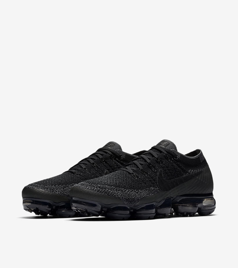 nike-air-vapormax-flyknit-black-anthracite-2