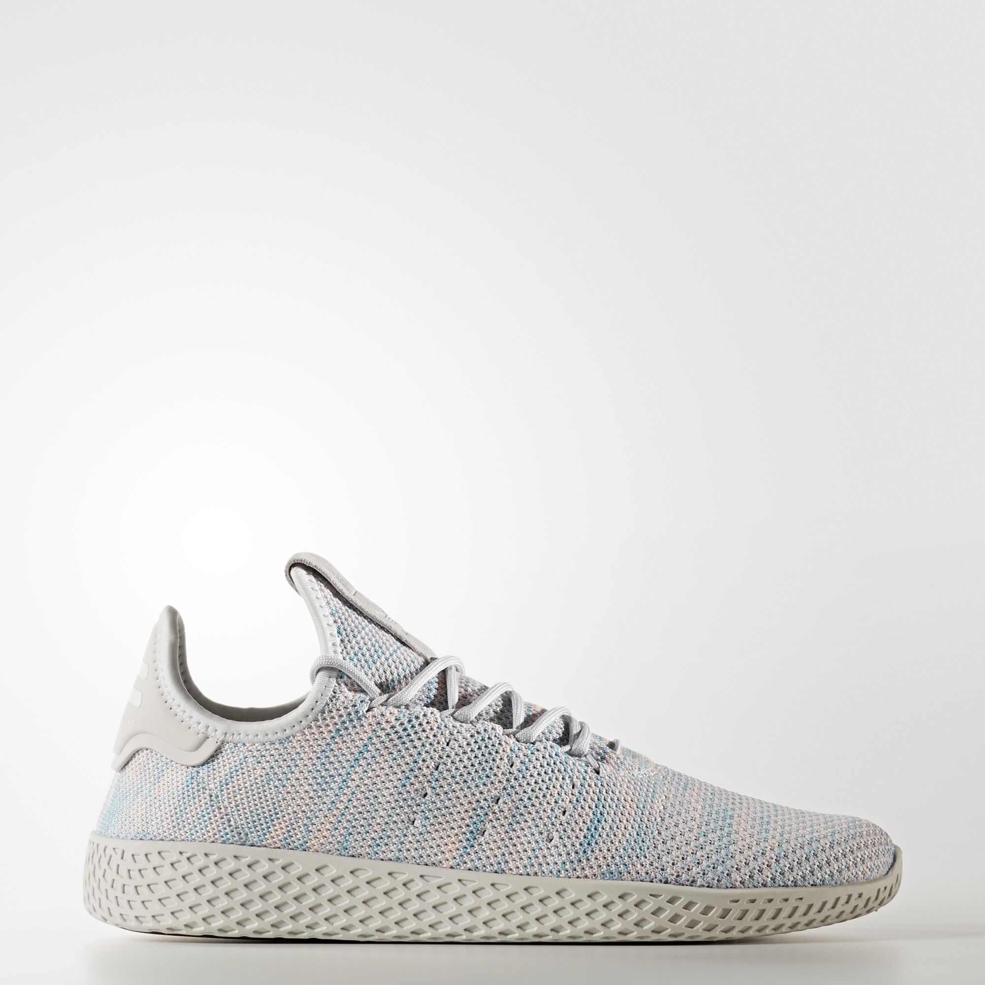 adidas-pharrell-williams-tennis-hu-blue-light-grey-2