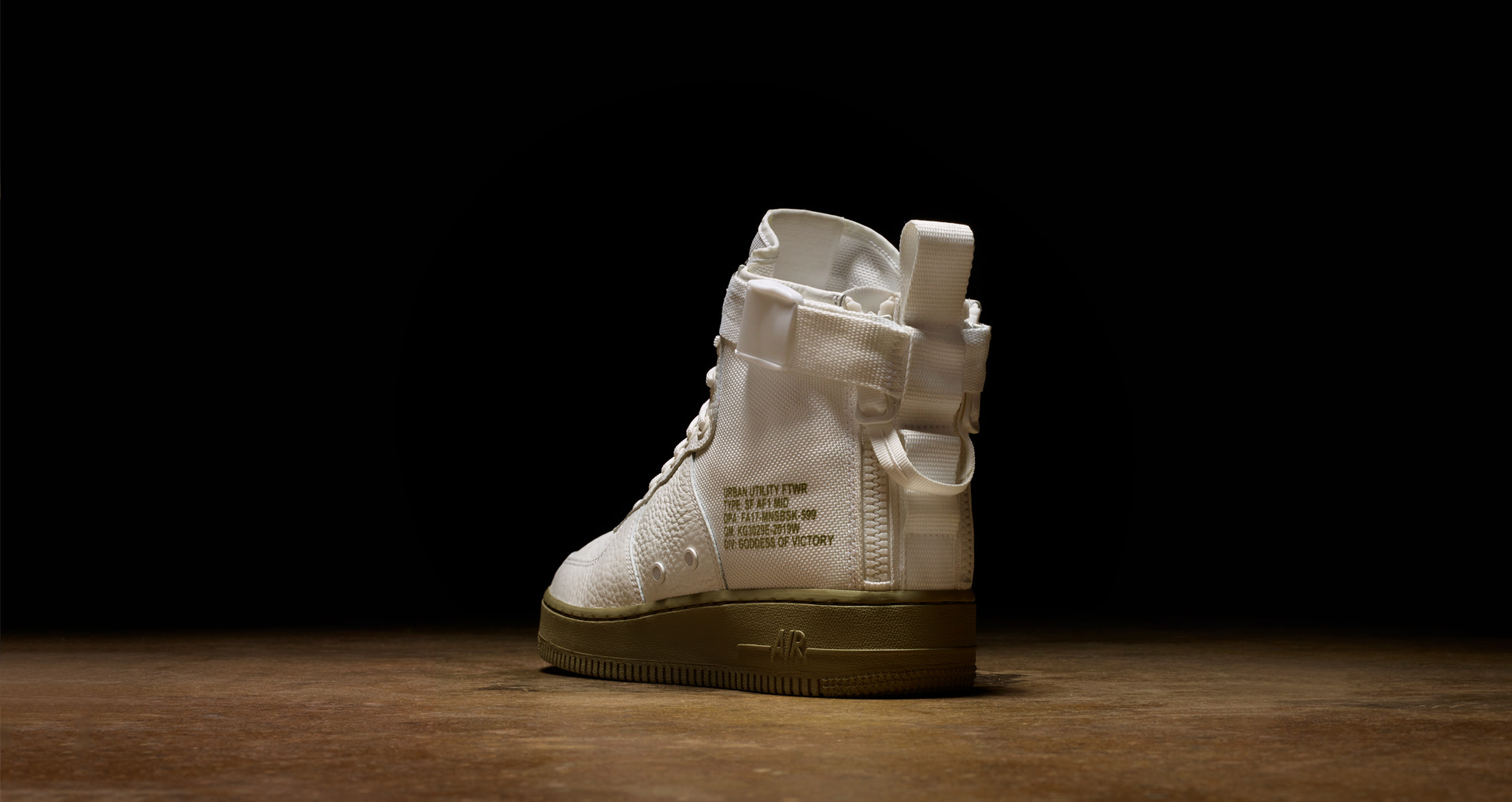 nike-sf-af-1-special-field-air-force-1-mid-ivory-neutral-olive-1