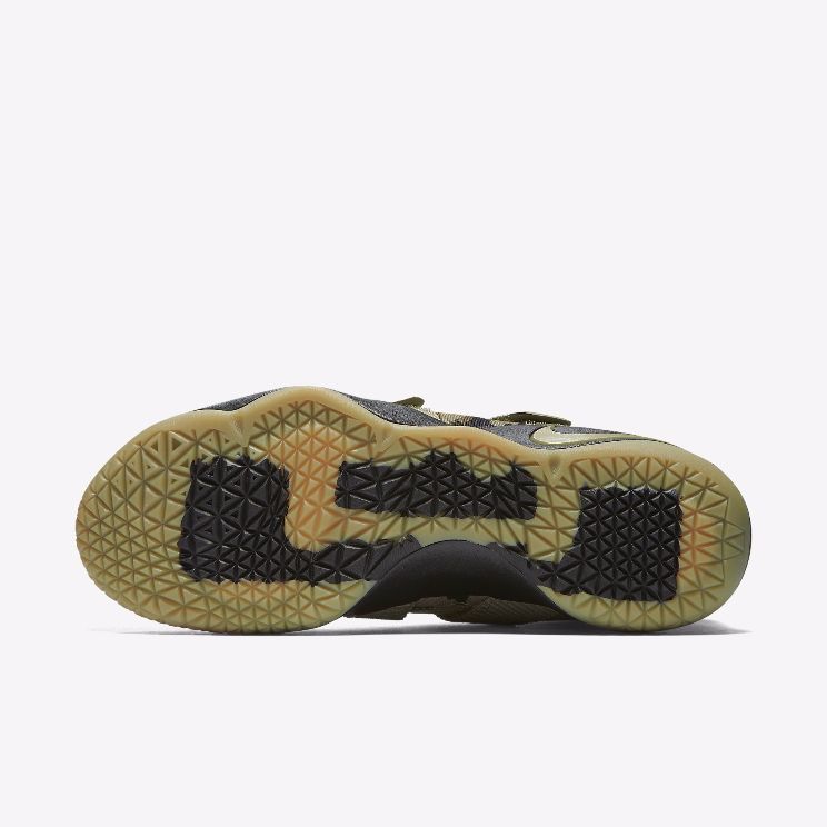 nike-lebron-soldier-11-olive-camo-6