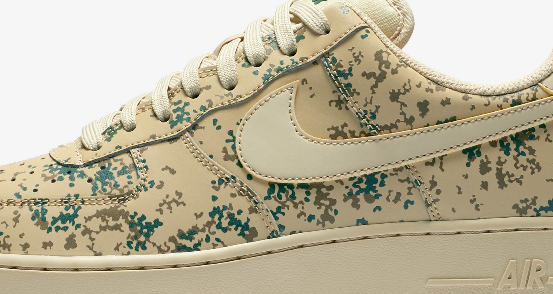 07-nike-air-force-1-low-lv8-beige-camo-823511-700
