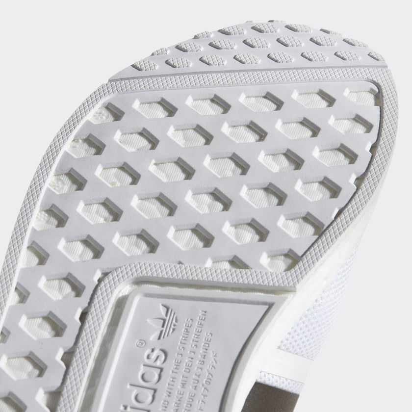 10-adidas-nmd_r1-white-trace-grey-metallic-cq2411