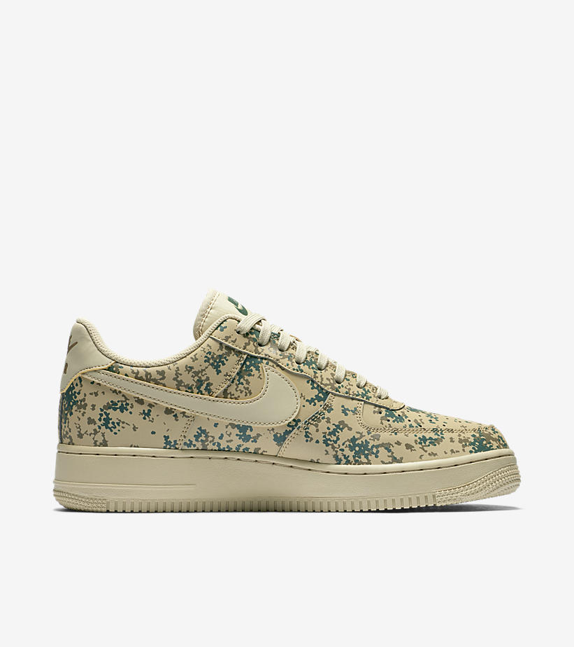 10-nike-air-force-1-low-lv8-beige-camo-823511-700