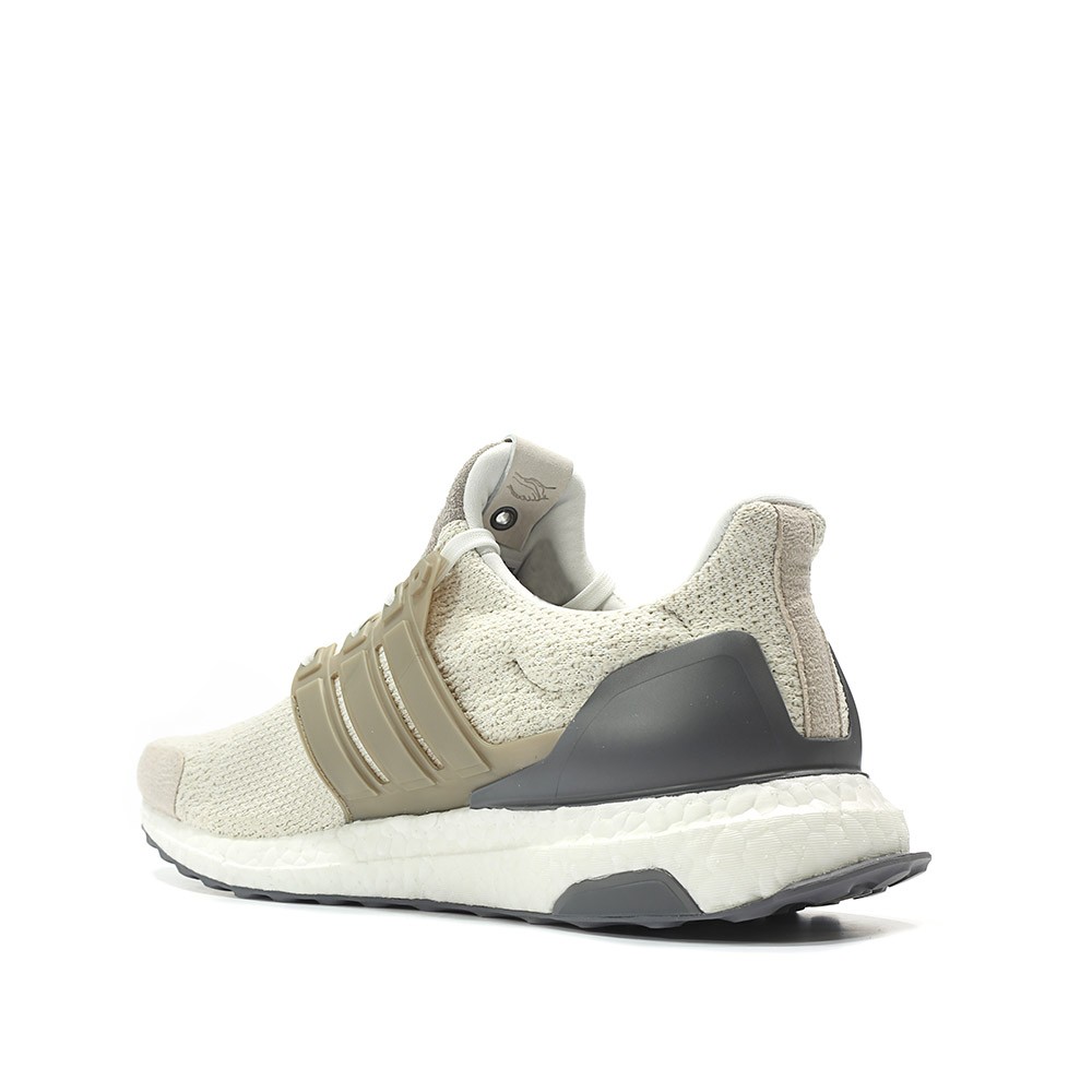03-adidas-consortium-ultra-boost-lux-vintage-white-brown-db0338