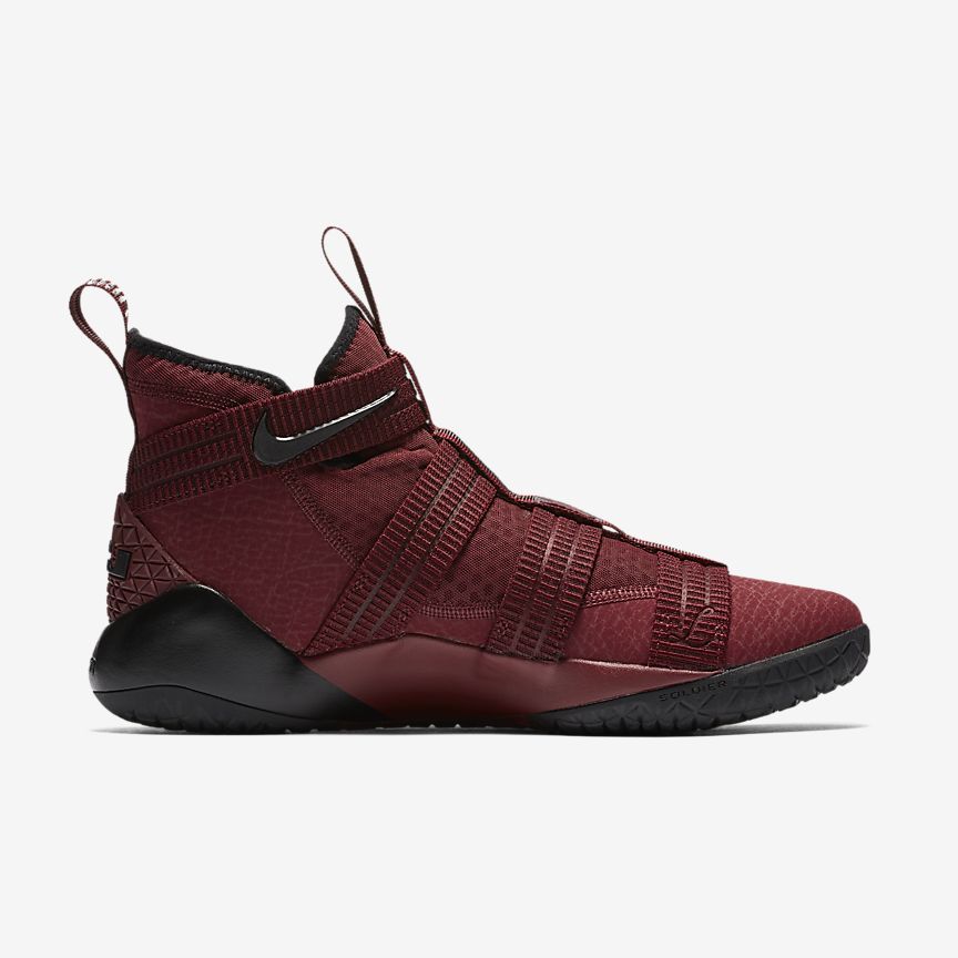 03-nike-lebron-soldier-11-sfg-team-red-897646-600