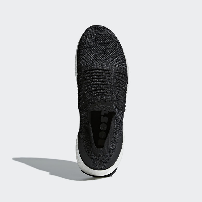 06-adidas-womens-ultra-boost-laceless-core-black-bb6311
