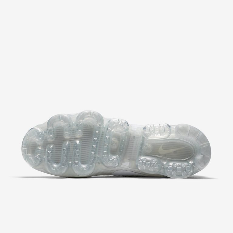 vapormax white christmas