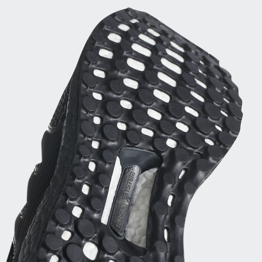 10-adidas-ultra-boost-4-0-triple-black-bb6171