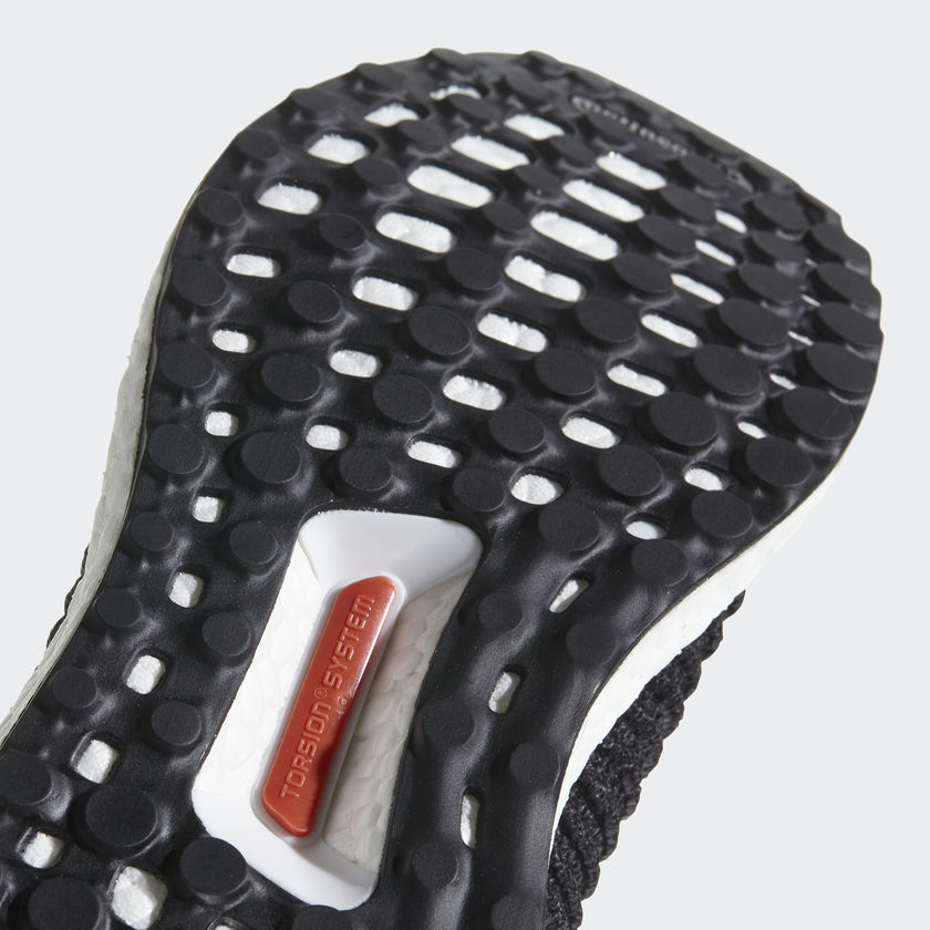 10-adidas-womens-ultra-boost-laceless-core-black-bb6311