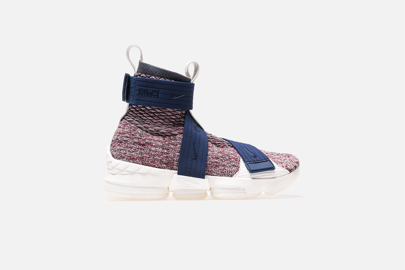 03-nike-lebron-15-lifestyle-x-kith-stained-glass-ao1068-900
