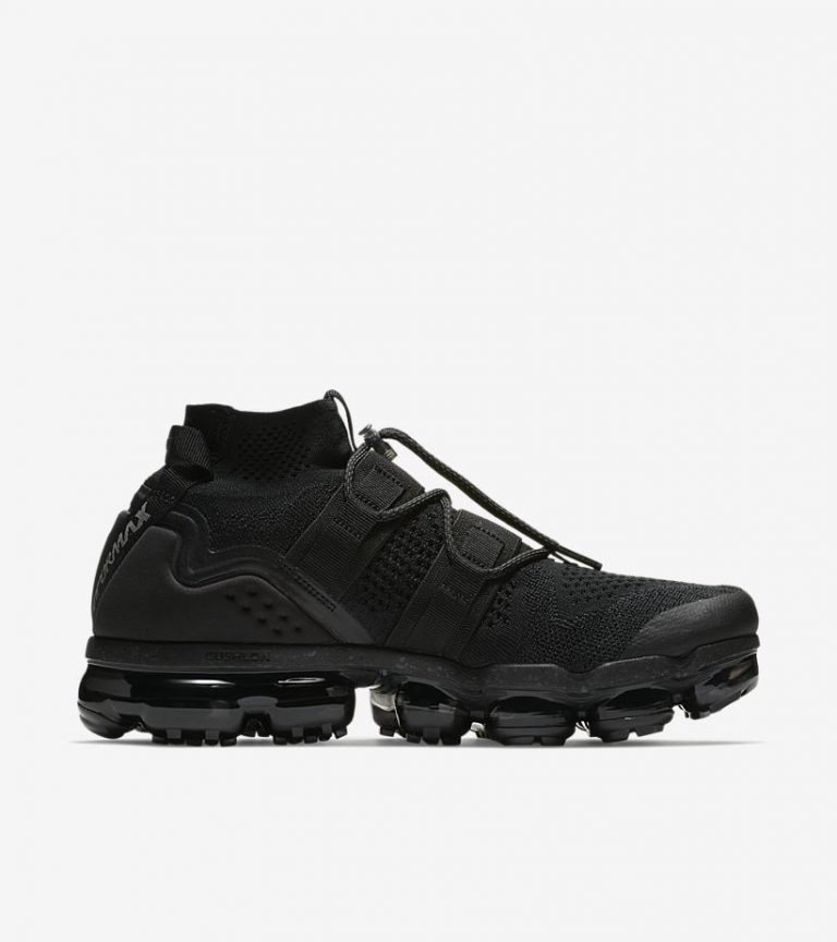 nike air vapormax utility triple black