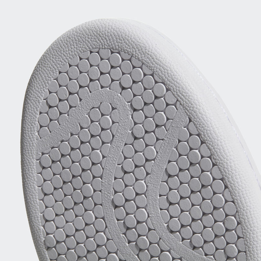 09-adidas-stan-smith-wp-white-carbon-cq2206