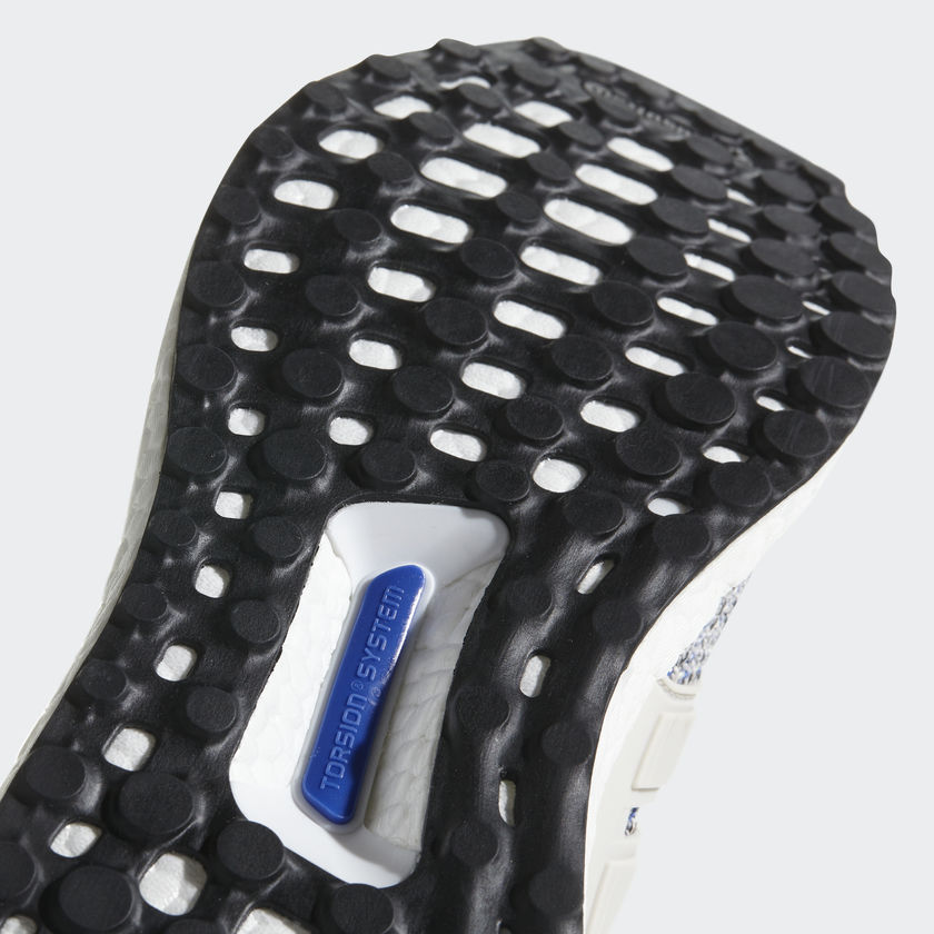 10-adidas-ultra-boost-4-0-chalk-carbon-cp9249