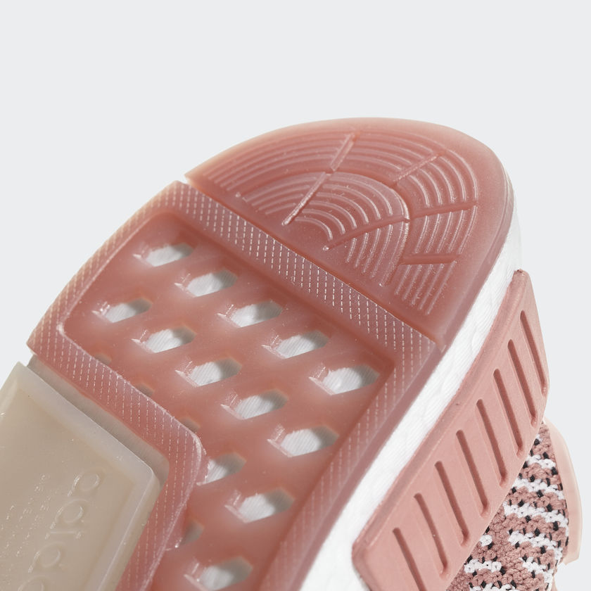 10-adidas-womens-nmd_r1-stlt-pk-pink-cq2028