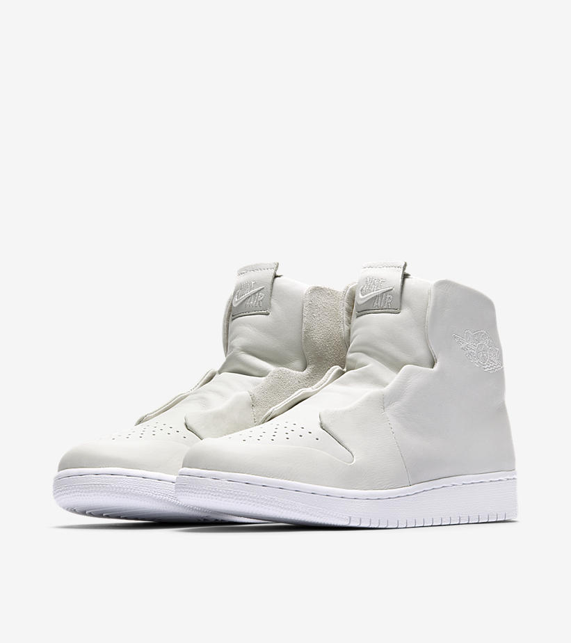 02-air-jordan-1-womens-sage-xx-reimagined-ao1526-100