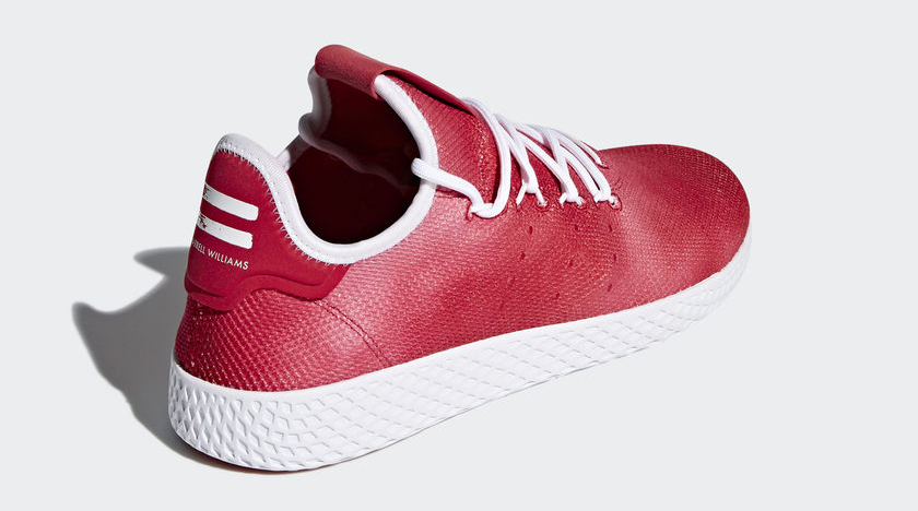 01-adidas-pharrell-williams-tennis-hu-red-da9615