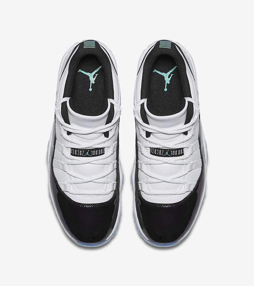 05-air-jordan-11-low-iridescent-528895-145