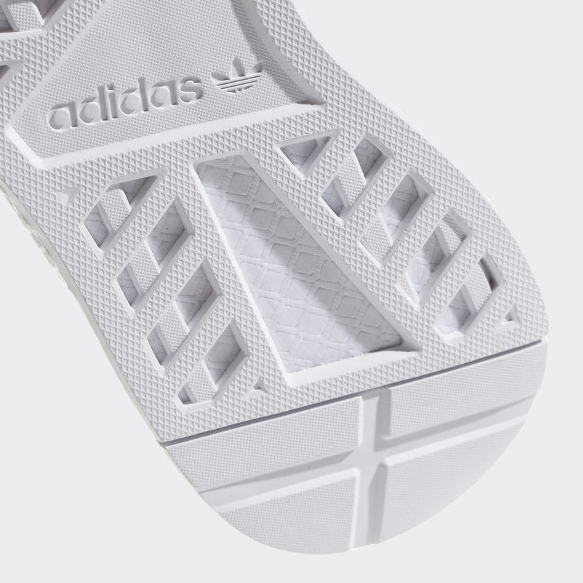 10-adidas-deerupt-runner-triple-white-cq2625