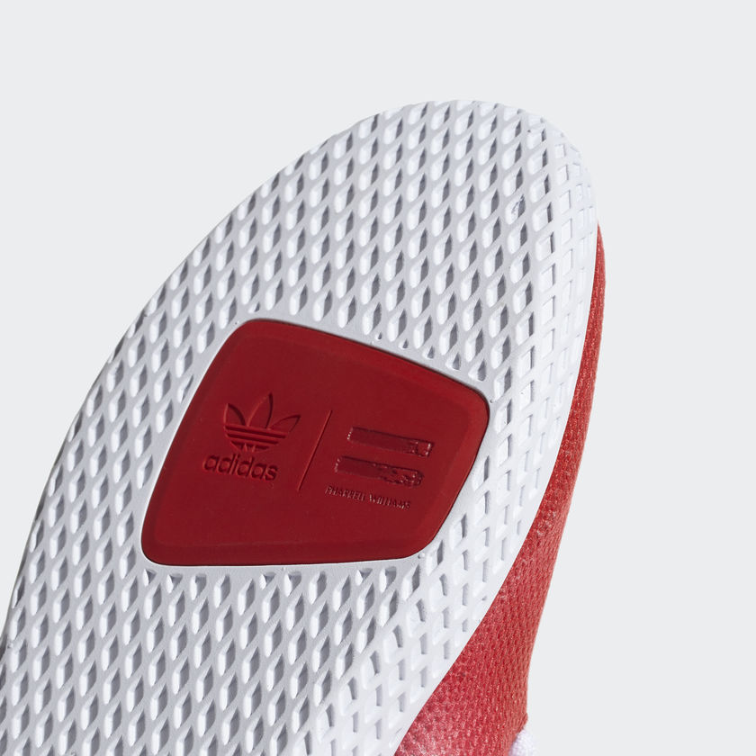 10-adidas-pharrell-williams-tennis-hu-red-da9615