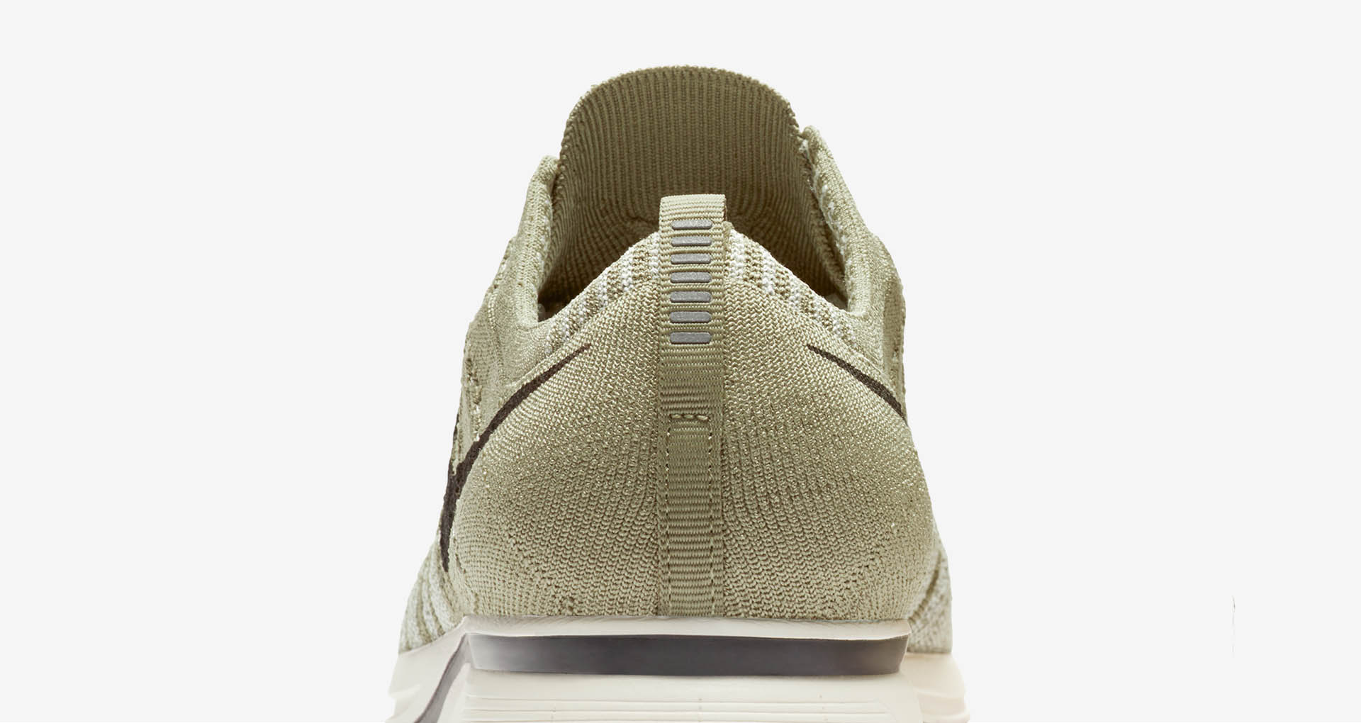 09-nike-flyknit-trainer-olive-brown-ah8396-201