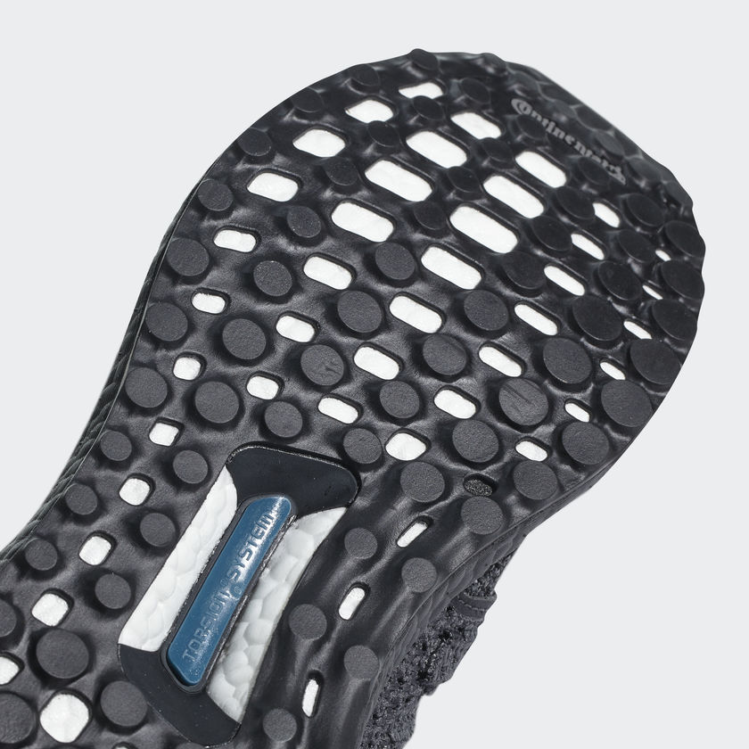 10-adidas-ultra-boost-clima-ltd-carbon-cq0022