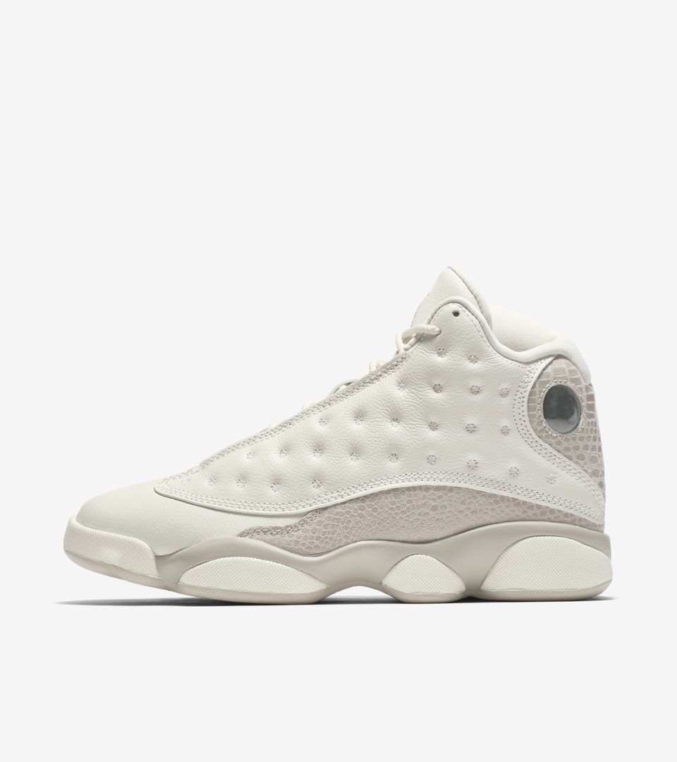 001-air-jordan-13-womens-phantom-aq1757-004