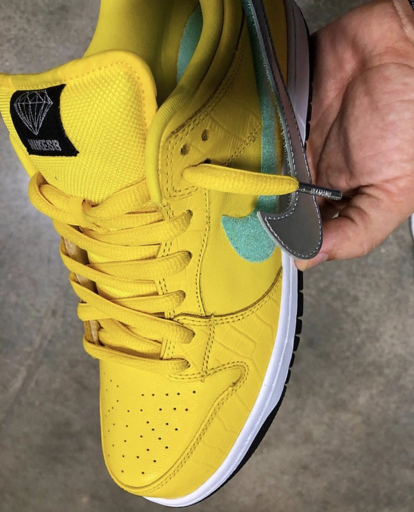 nike sb dunk canary
